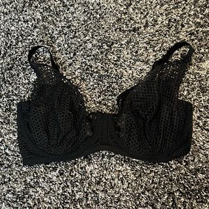 Victoria’s Secret 34DD Bra